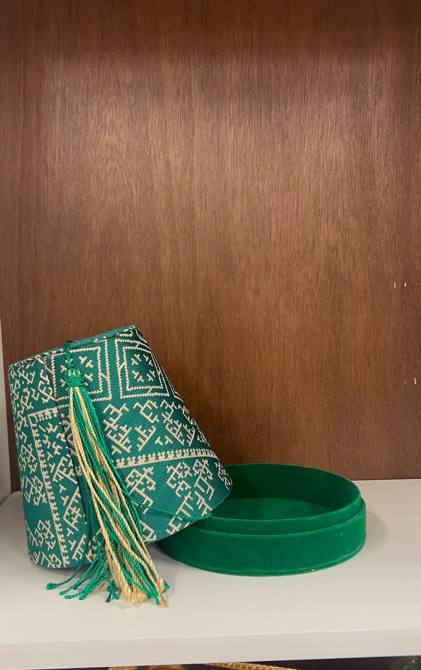 Moroccan tarbouch-shaped box