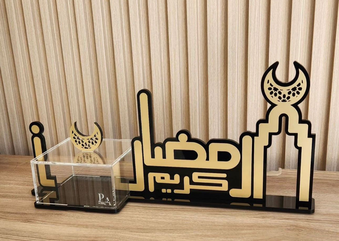 Plexiglas box