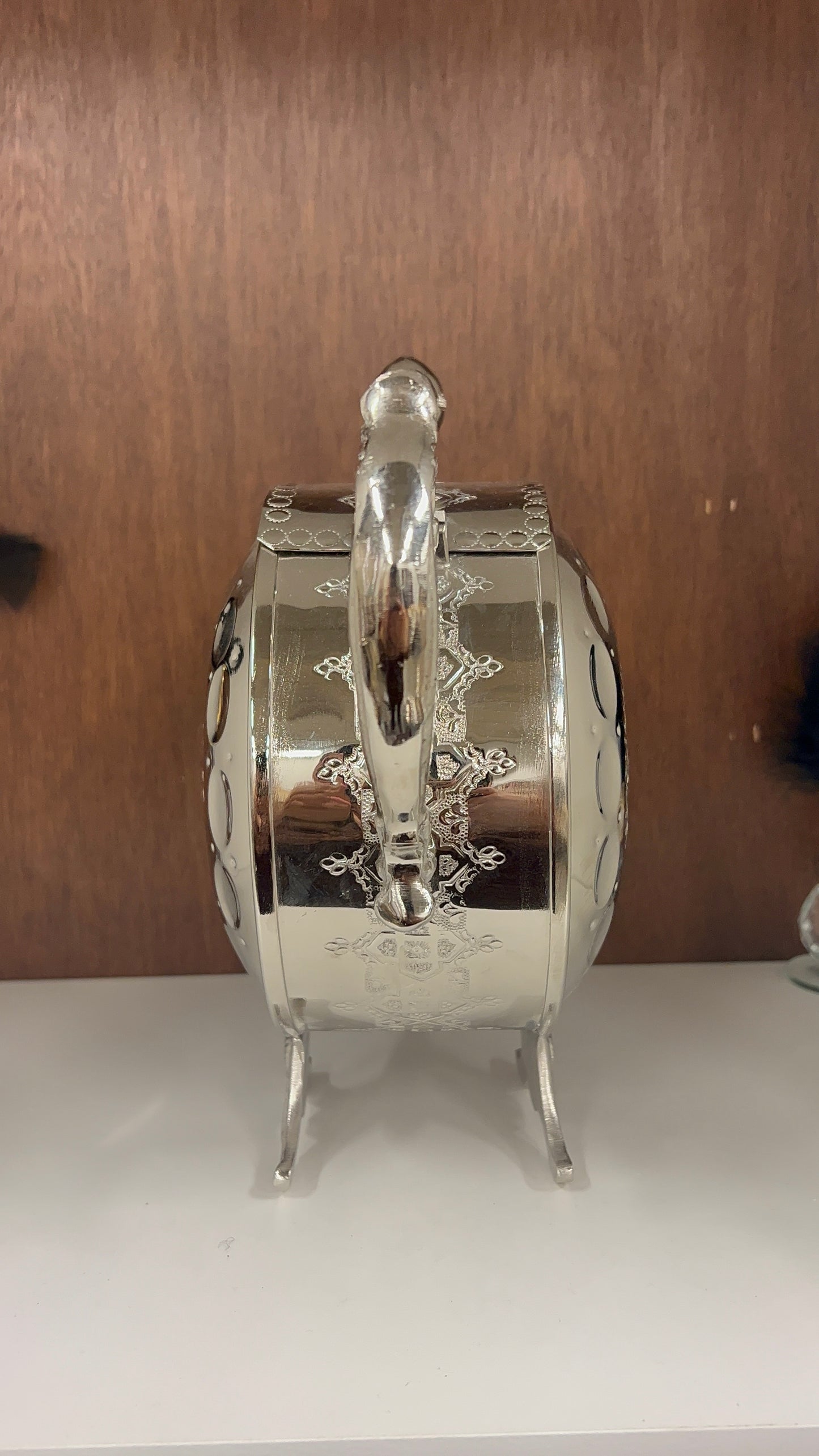 Elegant Moroccan Silver Teapot – Traditional Design