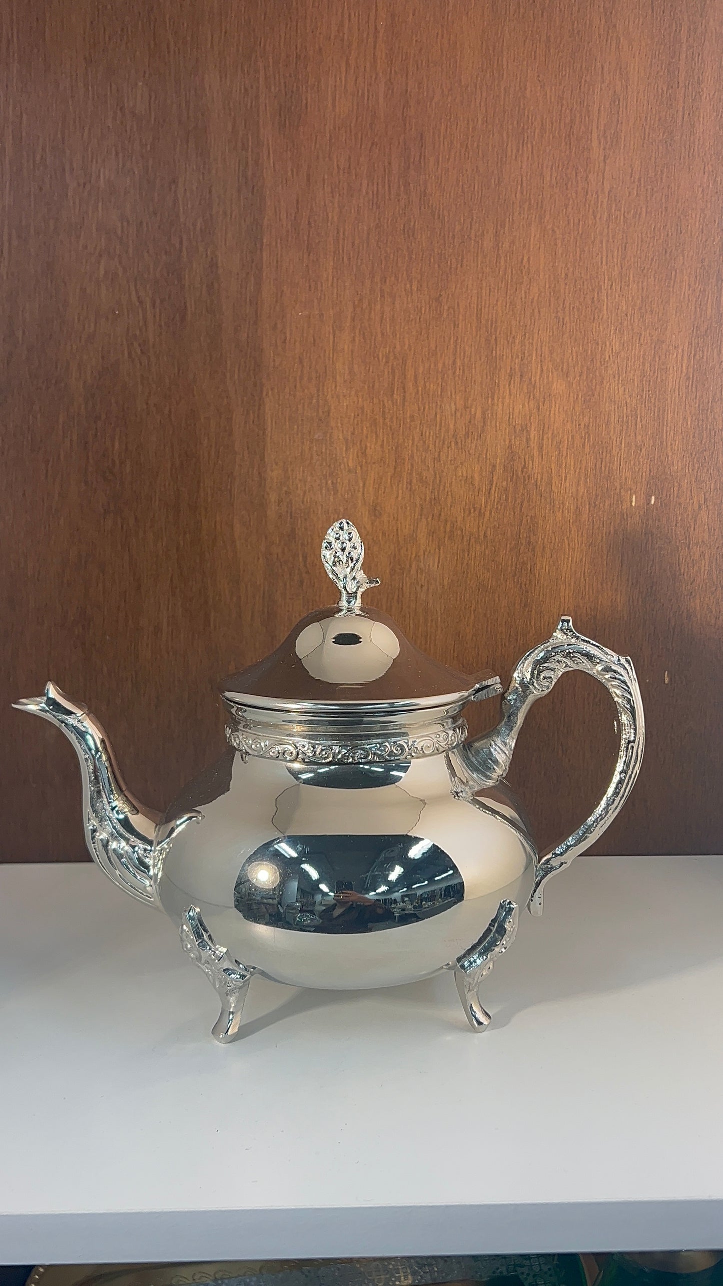 Elegant Moroccan Silver Teapot – Traditional Design